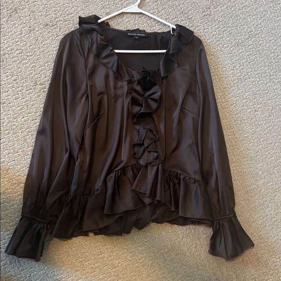 Boston Proper brown charmeuse ruffle blouse size medium never worn - Picture 5 of 6